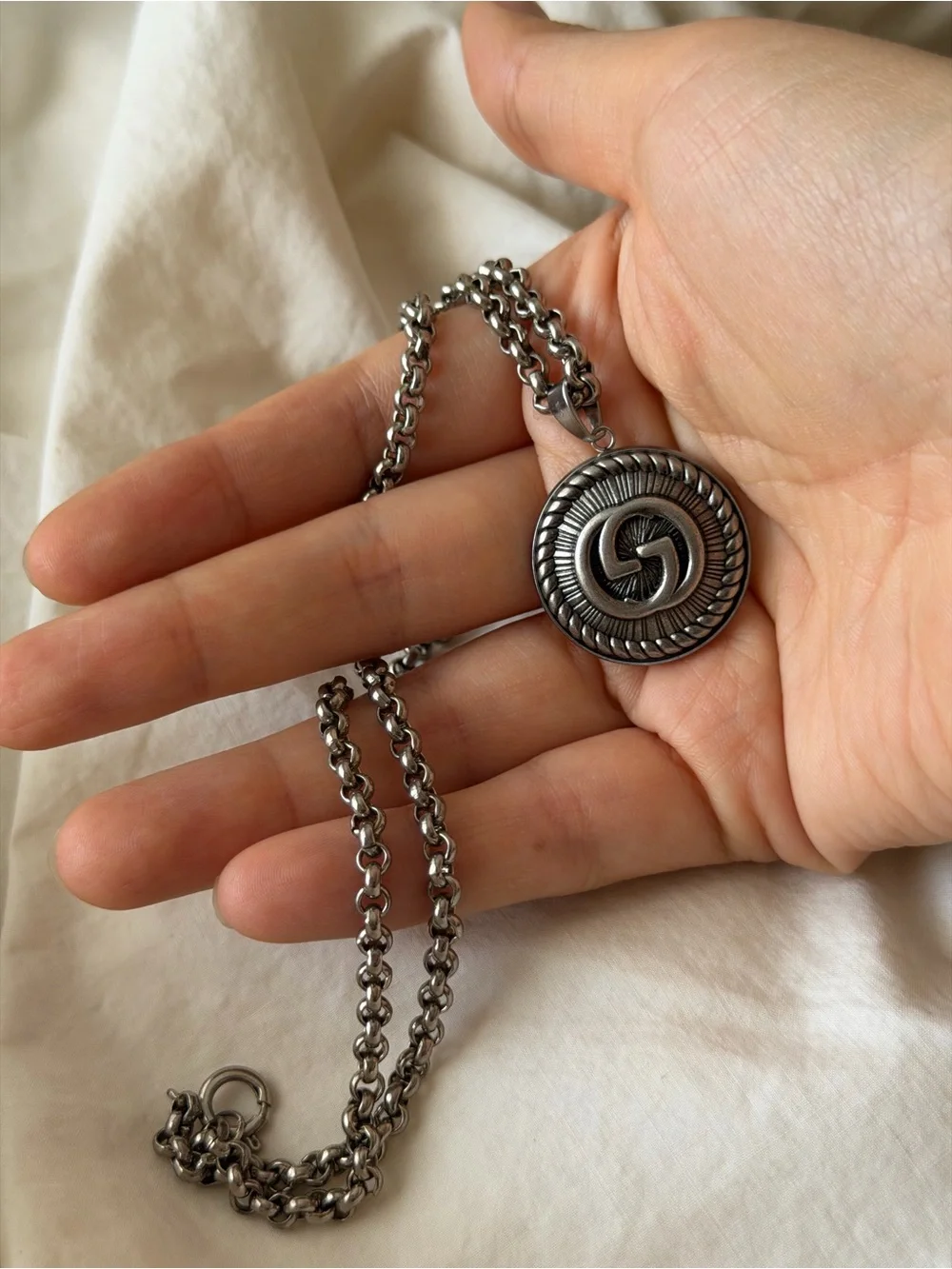 Silver-Tone GUCCI Pendant Chain Necklace